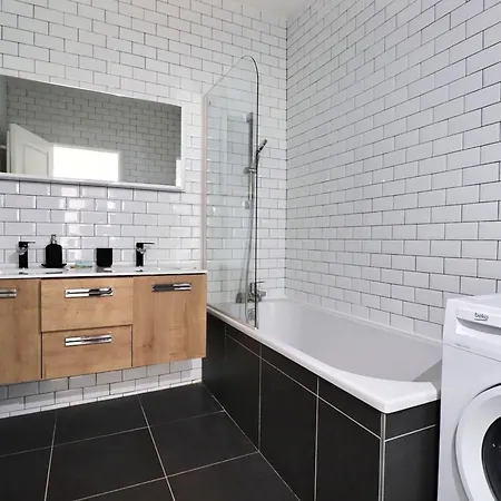 Le St Georges - Charming & Spacious Flat - 5th Apartment *